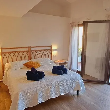 San Teodoro Rooms サン・テオドーロ