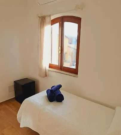 San Teodoro Rooms بيت ضيافة سان تيودورو